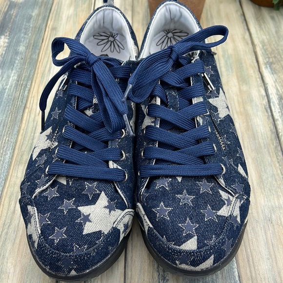 ⭐️Therafit Sienna Prints Women's Side Zip Sport Casual Shoe sneaker size 9 stars - Picture 2 of 10